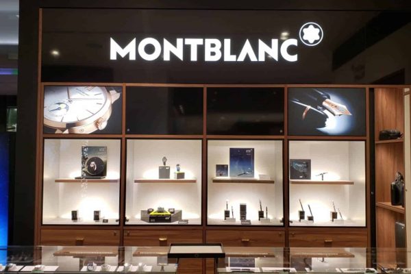 commercial-retail-interior-mont-blanc-display