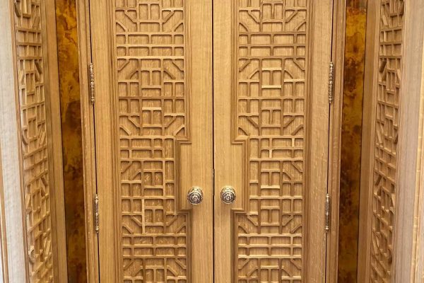 residential-door-wood-detail